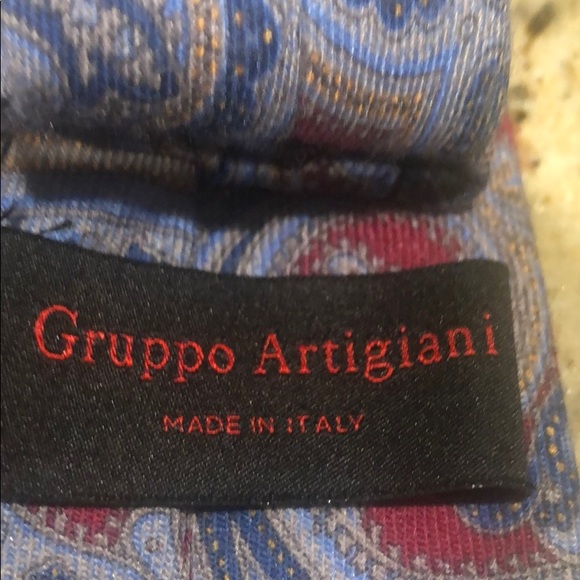 Wool and silk tie from Italy; excellent condition - Picture 5 of 6